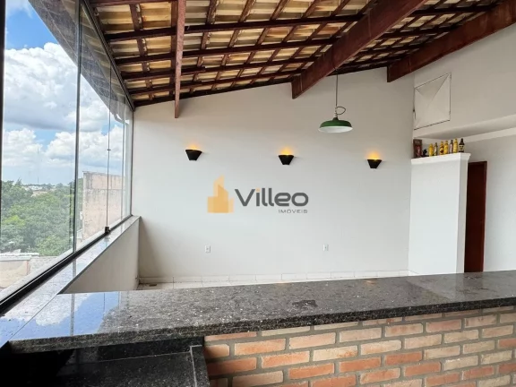 Imagem Descubra este encantador sobrado que combina versatilidade, elegância e espaço em um projeto únic...