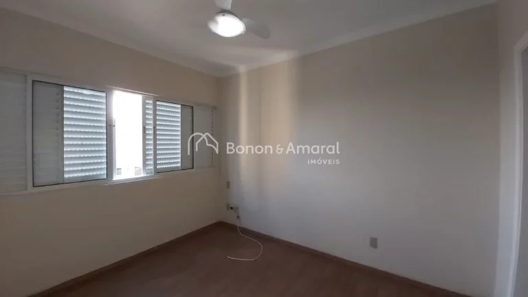 Imagem Cobertura duplex com excelente espaço e conforto, living para 2 ótimos ambientes, com muita ilumin...