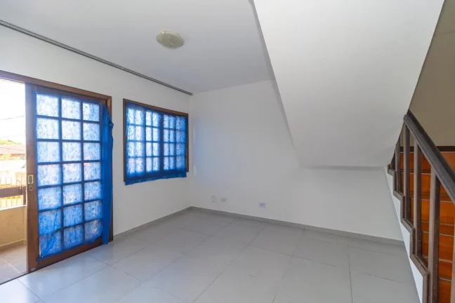 Imagem Sobrado de 3 quartos no bairro Lindóia