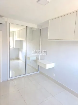 Imagem Apartamento de 3 dormitórios com móveis planejados e piscina no Condomínio Residencial Nas Rocas, bairro Olinda, em Uberaba