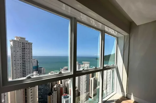Imagem Apartamento Duplex Vista Mar com 4 suítes e 3 vagas de garagem em Balneário Camboriú-SC