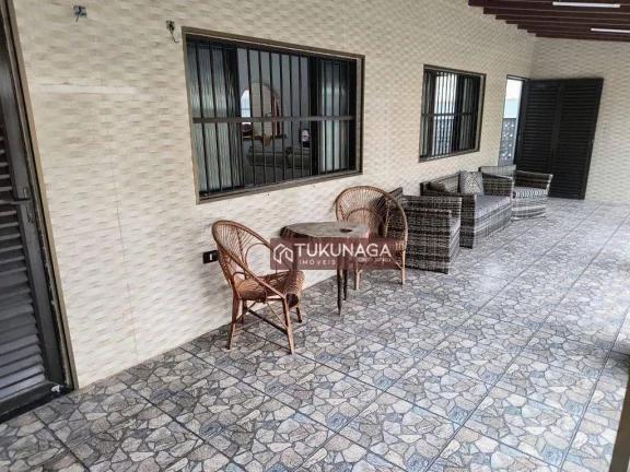 Imagem Casa com 3 dormitórios à venda, 540 m² por R$ 1.500.000,00 - Solemar - Praia Grande/SP