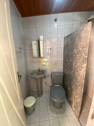 Imagem CASA À VENDA NA PONTA DA FRUTA COM 3 QUARTOS SENDO 1 SUÍTE