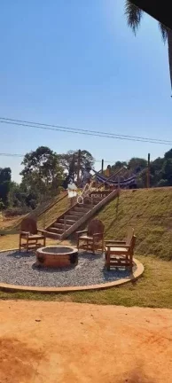 Imagem Chácara à venda em Ibiúna com 4 Dormitórios