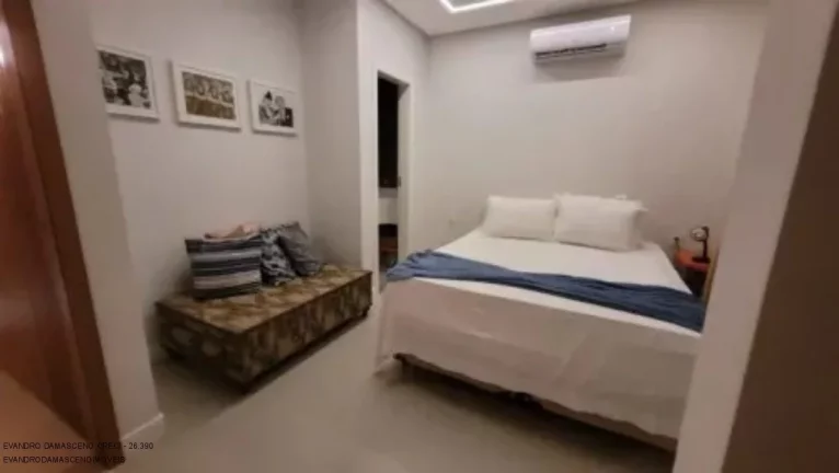 Imagem Imperdível oportunidade de casa em condomínio à venda em Camaçari-BA, Vila de Abrantes. 4 quartos, 4 suítes, 2 salas, 1 banheiro, 4 vagas, 290m²!