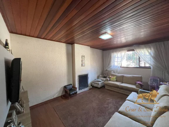 Imagem Excelente casa em bairro familiar em Campos do Jordão