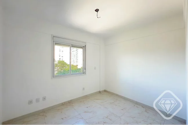 Imagem Apartamento amplo e iluminado na Avenida Cavalhada.

Conforto, privacidade e vaga dupla coberta em c...