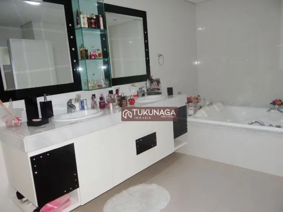 Imagem Casa com 4 quartos à venda, 650 m² por R$ 3.800.000 - Roseira - Mairiporã/SP