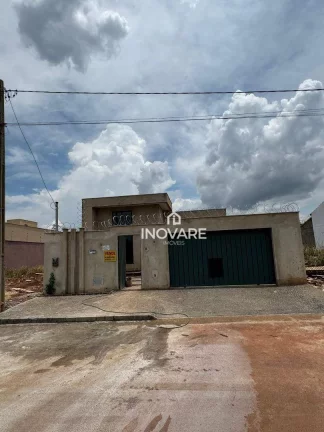 Imagem Casa com 3 dormitórios à venda, 123 m² por R$ 480.000,00 - Alto do Trindade - Itumbiara/GO