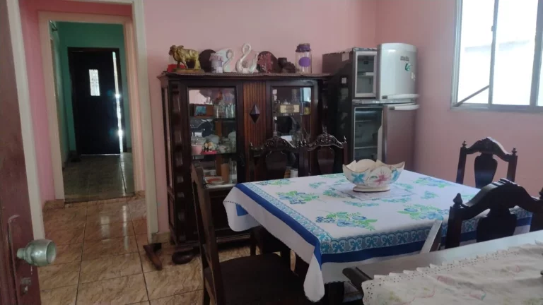 Imagem CASA TERREA COM EDICULA E TARRAÇO RENDA EXTRA