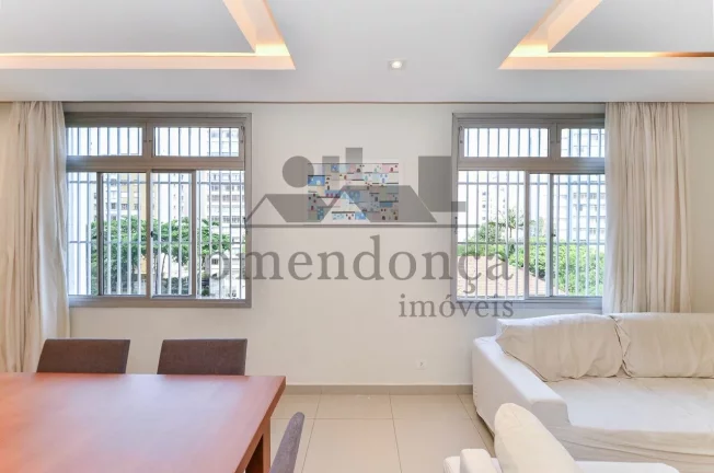 Imagem Apartamento encantador à venda em Higienópolis, com 3 quartos ( 1 suíte ) e 1 vaga, 191m²