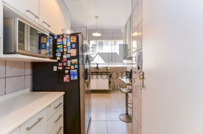 Imagem Apartamento em Higienópolis prédio badalado com 106m², 3 quartos e 1 vaga.