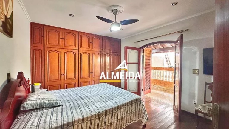 Imagem Casa com 3 dormitórios à venda, 393 m² por R$ 1.450.000,00 - Centro - Santa Gertrudes/SP