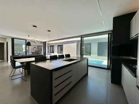 Imagem Casa 4 Dormitórios - Bairro Atlantida