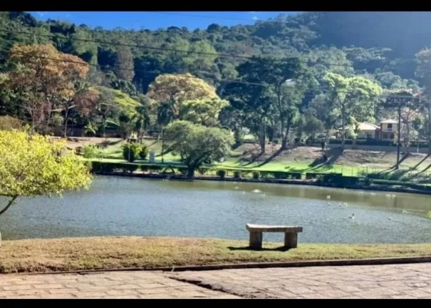 Imagem CASA NO CAMPO CONDOMÍNIO CLUB VALE DA SERRA, TERESÓPOLIS ACEITA FINANCIAR