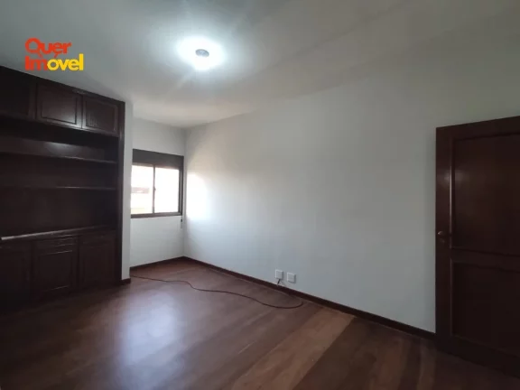 Imagem Imperdível oportunidade: Apartamento à venda com 4 quartos, 1 suíte e 215m² no Centro de Ribeirão Preto-SP!