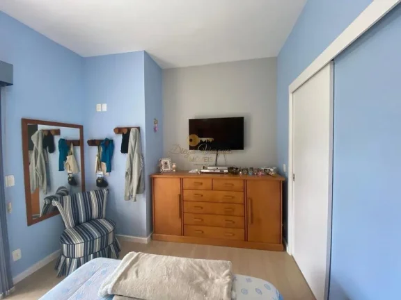 Imagem Casa em Condomínio para Venda em Teresópolis / RJ no bairro Ermitage