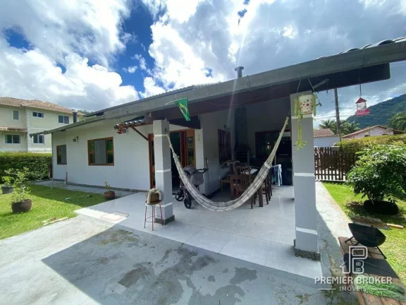 Imagem Casa à venda, 118 m² por R$ 890.000,00 - Albuquerque - Teresópolis/RJ