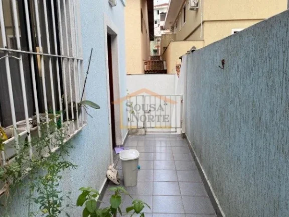 Imagem Sobrado espaçoso 3 dormitórios, 4 banheiros e 5 vagas de garagem, sendo garagem subterrânea. Poss...