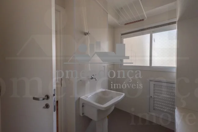 Imagem Apartamento à Vvenda em Perdizes com 03 sui­tes e 03 vagas, 127m²