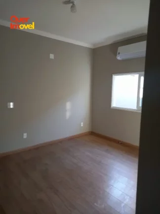 Imagem Imperdível Casa à Venda em Ribeirão Preto-SP, Jardim Antártica: 4Qtos, 2Suítes, 5Banheiros, 382m² - Corra e Garanta já! Quer Imóvel Negócios Imobiliários!