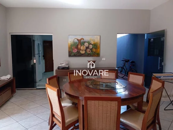 Imagem Casa com 3 dormitórios à venda, 280 m² por R$ 950.000,00 - Alto da Boa Vista - Itumbiara/GO