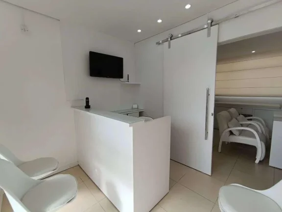 Imagem Oportunidade Imperdível: Sala Comercial com Acabamento de Qualidade no Ibiapaba