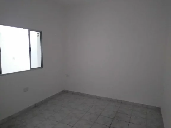 Imagem Casa Terreá 100 m² com 2 Dormitórios, 1 Banheiro e 1 Vaga!