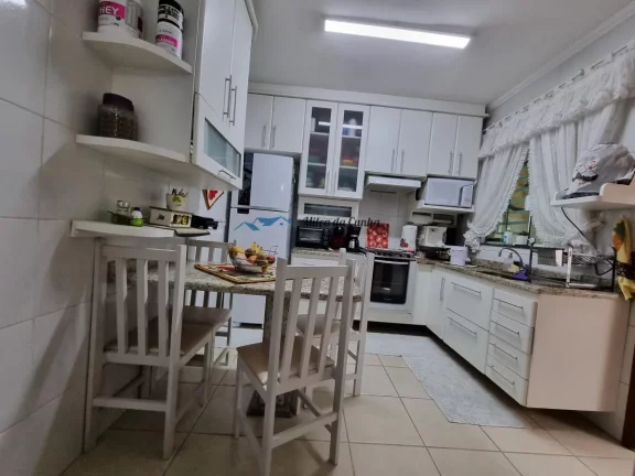 Imagem Sobrado para venda com 3 dormitórios, 130m², 2 vagas Vila Pires em Santo André