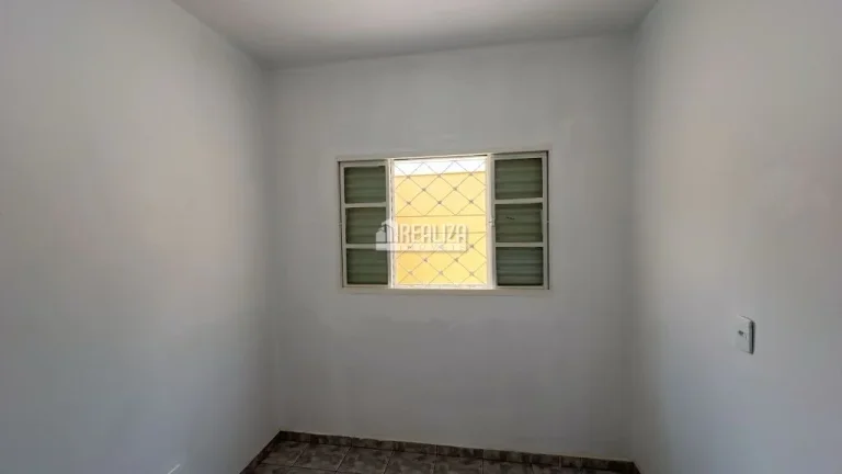 Imagem Casa à venda com 4 dormitórios no bairro Núcleo Habitacional Silvério Cartafina