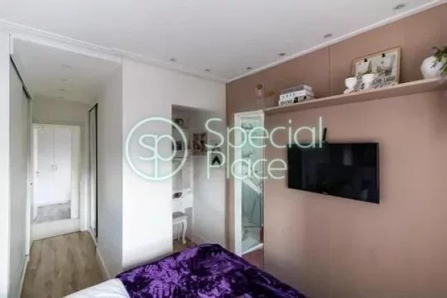 Imagem Lindo apartamento reformado em Santana. São 120m2 de área privativa. São duas suítes + escritór...