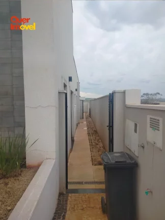 Imagem Linda Casa em Condomínio à Venda em Ribeirão Preto-SP, Bairro Vila do Golf! 3 Quartos, 3 Suítes, 1 Sala, 5 Banheiros, 4 Vagas de Garagem, 208m²!