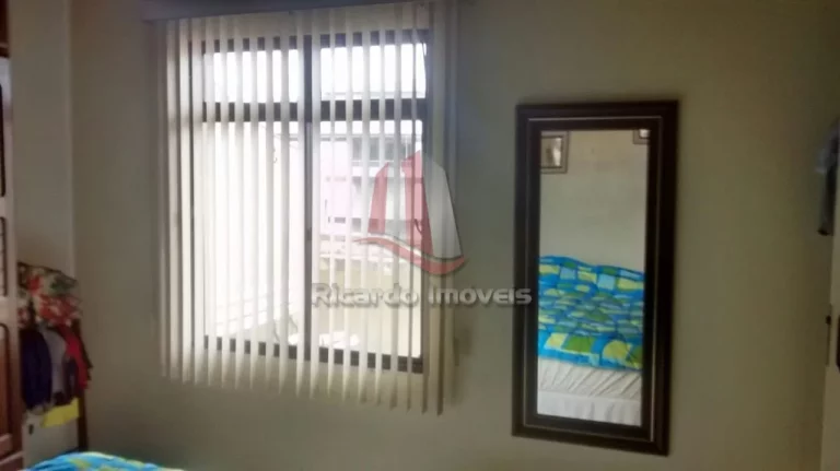 Imagem Cobertura c/ 4 Quartos Semi Mobiliada há 100 Mts da Praia
