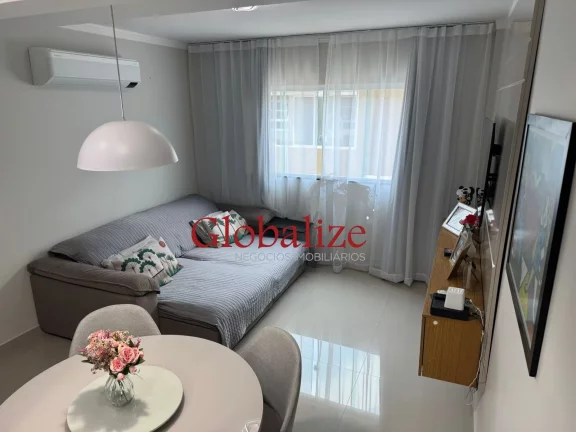 Imagem Casa em Villagio com 2 Dormitórios e Garagem para 3 Carros ? Santos R$ 885 mil