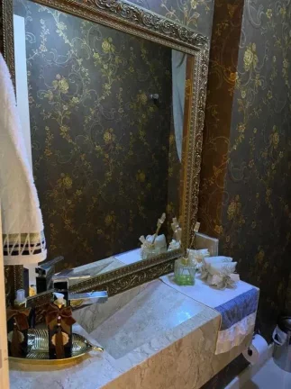 Imagem Apartamento mobiliado com 4 dormitórios sendo 2 suítes e 3 vagas de garagem em Itajaí