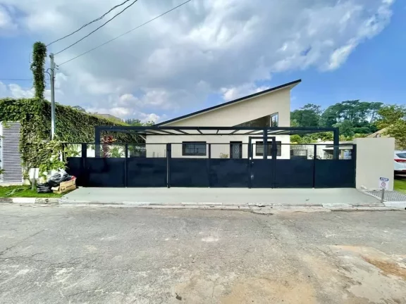 Imagem Nova, TÉRREA c/ piscina, em rua fechada no Miolo da Granja!