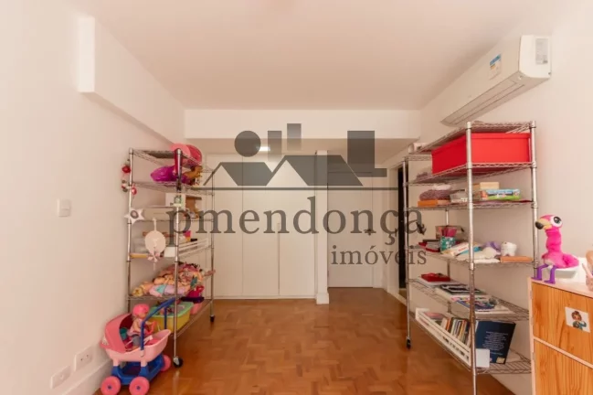 Imagem Apartamento reformado e mobiliado, com 198m² próximo ao Parque do Ibirapuera!