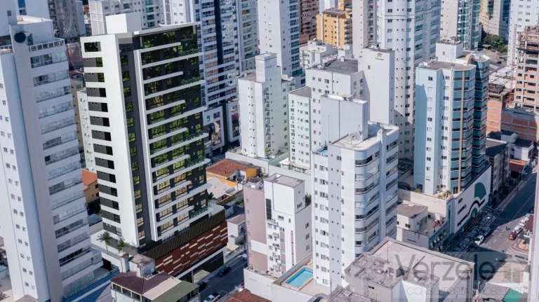 Imagem Lançamentos para Venda em Balneário Camboriú / SC no bairro Pioneiros