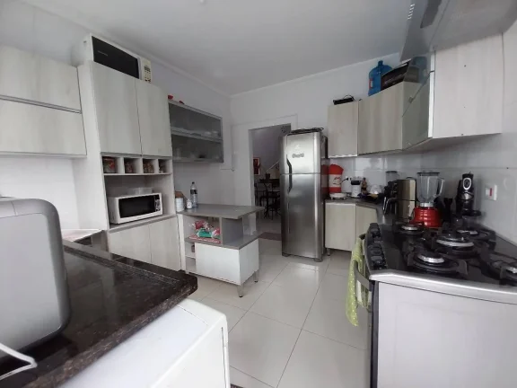 Imagem Casa em rua tranquila para vc e sua familia.