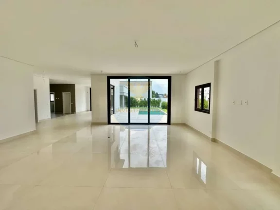 Imagem Casa em Condomínio a Venda no bairro Granja Viana - Carapicuíba, SP
