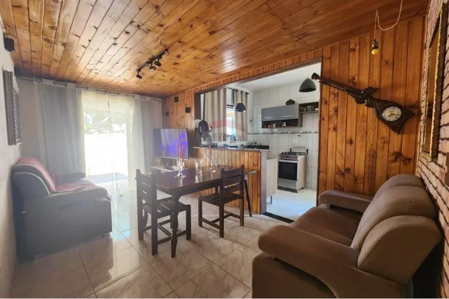 Imagem Casa 2 quartos, uma suíte, amplo quintal, 247m de área, em Itaipuaçu, Maricá - Imperdível!