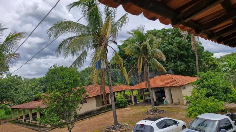 Imagem Chácara para Venda em Brasília, Setor Habitacional Tororó (Jardim Botânico), 3 dormitórios, 1 suíte, 3 banheiros, 4 vagas