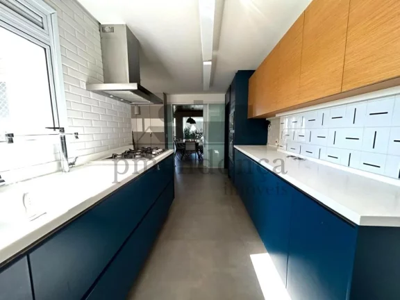 Imagem Apartamento com 241m² no Jardim das Perdizes, 3 suítes e 3 vagas.
