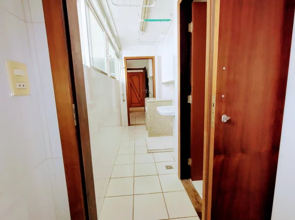 Imagem Apartamento No Jardim Paulista, 2 Dormitórios ( 1 suíte), 1 vaga de garagem ( prédio com manobrista e portaria 24hs). Excelente Localização