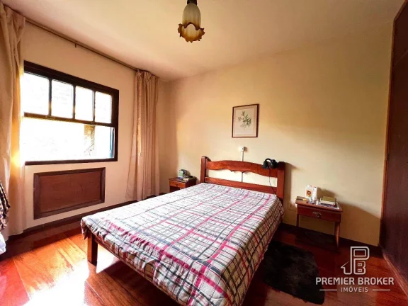 Imagem Casa com 9 dormitórios à venda, 760 m² por R$ 1.590.000,00 - Fazenda Suiça - Teresópolis/RJ