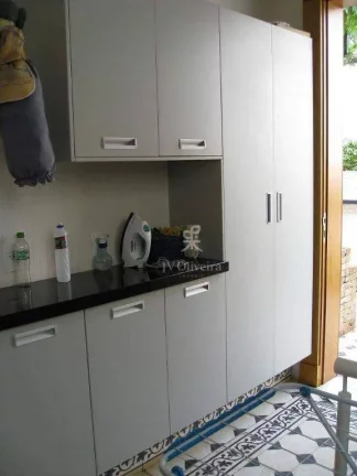 Imagem Casa à venda ao lado do Colégio Miguel de Cervantes, 530 m² com 3 suítes, 4 vagas - Morumbi /SP
