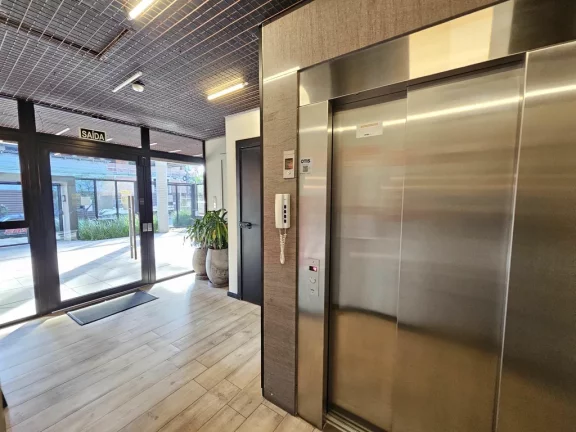 Imagem Imóvel com 1 Quarto à Venda, 43 m² em Menino Deus - Porto Alegre