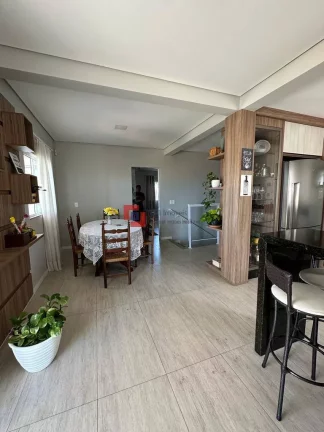 Imagem Linda casa triplex com ótima vista para o mar praia do Grant- Itajuba Barra