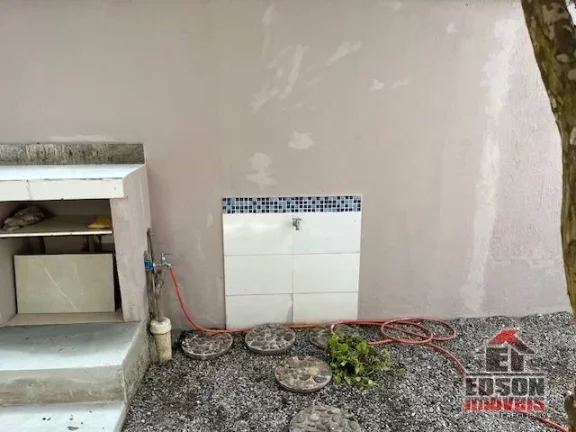 Imagem Casa de 2 Quartos, 1 Suíte em Itaipuaçu