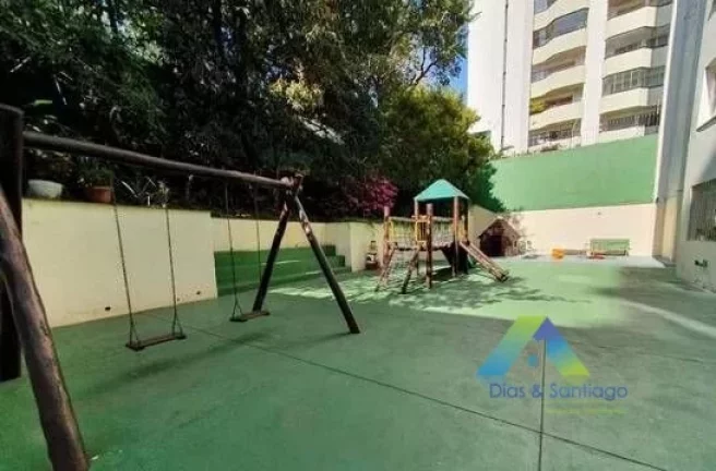 Imagem Lindo apartamento em área nobre, 3 dormitórios sendo 1 suíte, excelente localização. Venha conhecer!